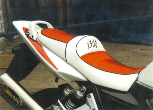 Custom CB 1300 seat to match paint